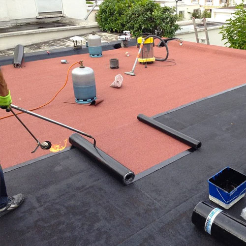 AUGUSTE SOLUTION COUVERTURE 91 : Artisan couvreur. Entreprise de couverture sur Paris et l’Île-de-France : Travaux de charpente, traitement des bois menuiserie, couverture, zinguerie, entretien toiture : nettoyage, démoussage et peinture hydrofuge toiture. Etanchéité toit plat terrasse et isolation toiture et combles. Nettoyage, démoussage, ravalement peinture façade, imperméabilisation façade. Afin de vous garantir un service de proximité, l’entreprise Auguste Solution Couverture 91 intervient dans les meilleurs délais sur Paris (75) et en Île-de-France : L’Essonne (91), les Yvelines (78), la Seine-et-Marne 77), les Hauts-de-Seine (92) et le Val-de-Marne (94).