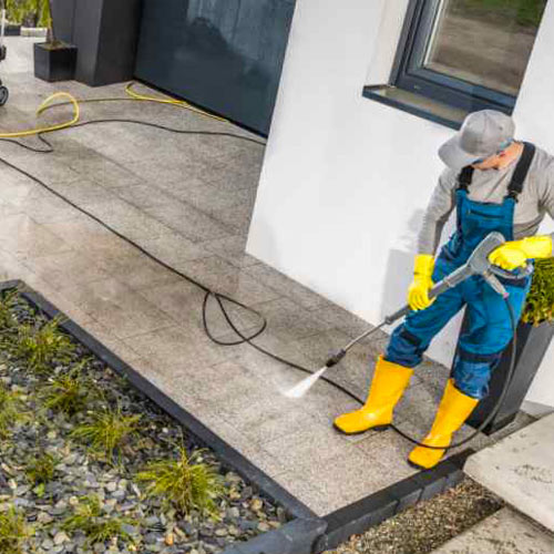 AUGUSTE SOLUTION COUVERTURE 91 : Artisan couvreur. Entreprise de couverture sur Paris et l’Île-de-France : Travaux de charpente, traitement des bois menuiserie, couverture, zinguerie, entretien toiture : nettoyage, démoussage et peinture hydrofuge toiture. Etanchéité toit plat terrasse et isolation toiture et combles. Nettoyage, démoussage, ravalement peinture façade, imperméabilisation façade. Afin de vous garantir un service de proximité, l’entreprise Auguste Solution Couverture 91 intervient dans les meilleurs délais sur Paris (75) et en Île-de-France : L’Essonne (91), les Yvelines (78), la Seine-et-Marne 77), les Hauts-de-Seine (92) et le Val-de-Marne (94).